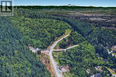 2043 RIDGE MOUNTAIN Drive | Port Moody British Columbia | Slide Image Eleven