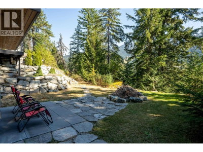 5221 JORDAN Lane | Whistler British Columbia | Slide Image Thirty