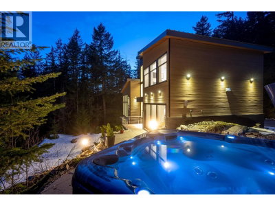 5221 JORDAN Lane | Whistler British Columbia | Slide Image Thirty-three