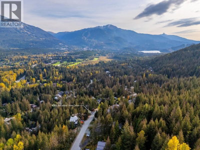 8365 MOUNTAIN VIEW Drive | Whistler British Columbia | Slide Image Fifteen