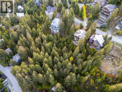 8365 MOUNTAIN VIEW Drive | Whistler British Columbia | Slide Image Twenty-five