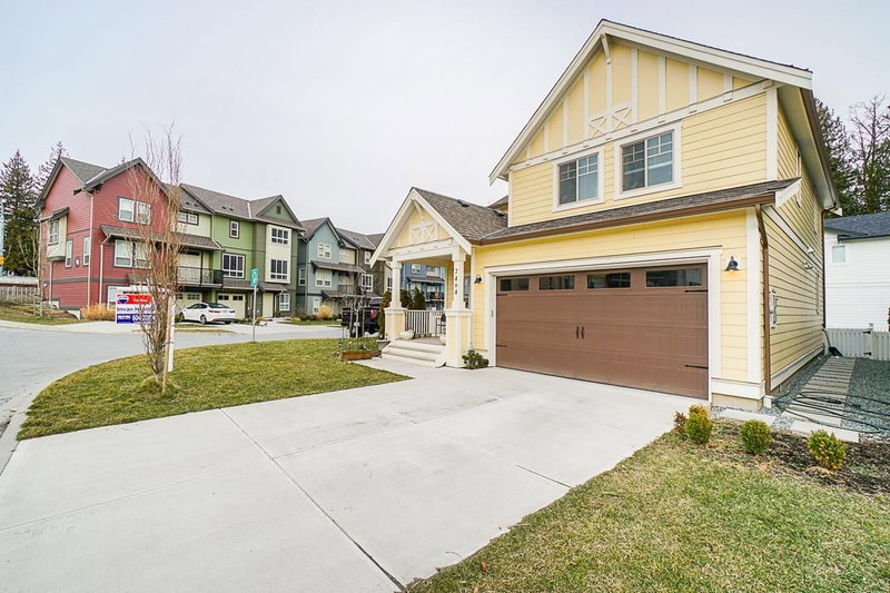 7464 ROSS Drive Mission British Columbia, V2V 0G1 - 5 Bedrooms Home For Sale