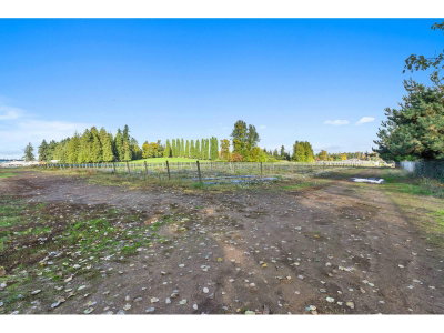 1415 CLEARBROOK Road | Abbotsford British Columbia | Slide Image Twelve