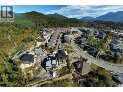 41331 HORIZON Drive | Squamish British Columbia | Slide Image Twelve