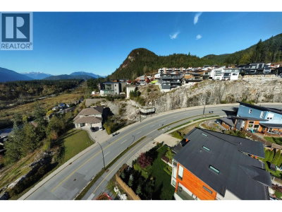 41331 HORIZON Drive | Squamish British Columbia | Slide Image Nineteen