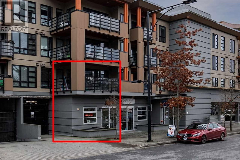 857 15TH Street North Vancouver British Columbia, V7P 1M5 - 1 Bedroom Condo For Sale