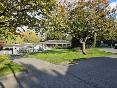 8220 KING GEORGE Boulevard | Surrey British Columbia | Slide Image Ten
