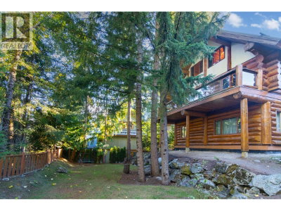 6252 BISHOP Way | Whistler British Columbia | Slide Image Ten
