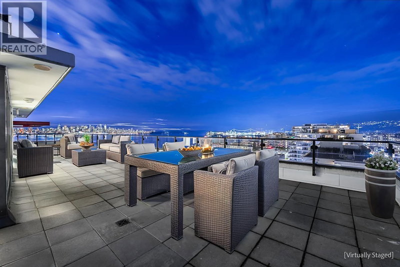162 VICTORY SHIP Way North Vancouver British Columbia, V7L 0B4 - 3 Bedrooms Waterfront Condo For Sale