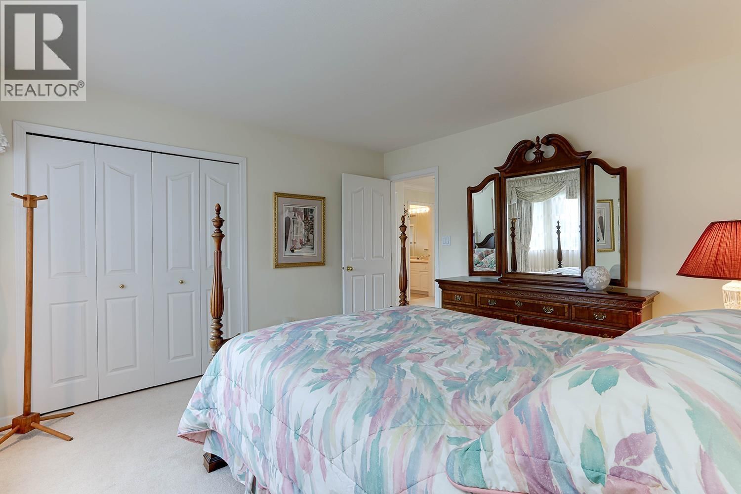 1254 PACIFIC DRIVE Image 33