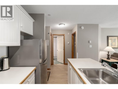 4800 SPEARHEAD Drive | Whistler British Columbia | Slide Image Nine