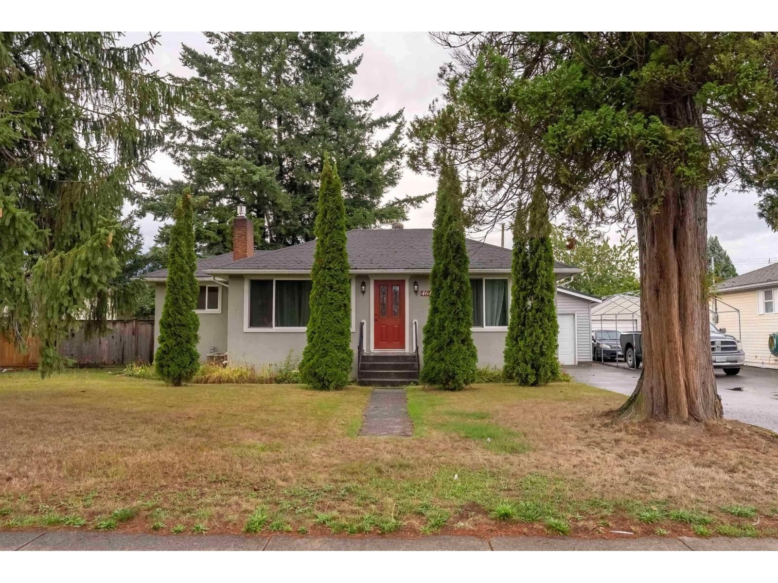 46461 PORTAGE Avenue, Chilliwack, British Columbia V2P 3G3