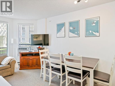 4809 SPEARHEAD Drive | Whistler British Columbia | Slide Image Six