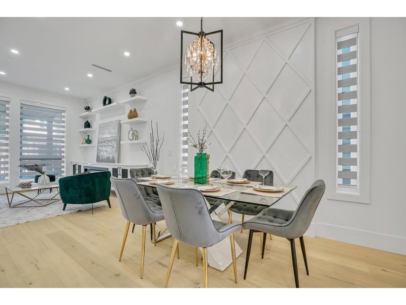 15919 RUSSELL Avenue, White Rock, V4B2S6 | Image 2