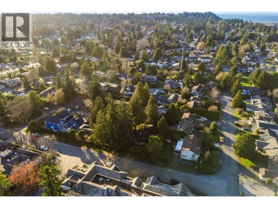 1317 MALIBU Place | Delta British Columbia | Slide Image Five