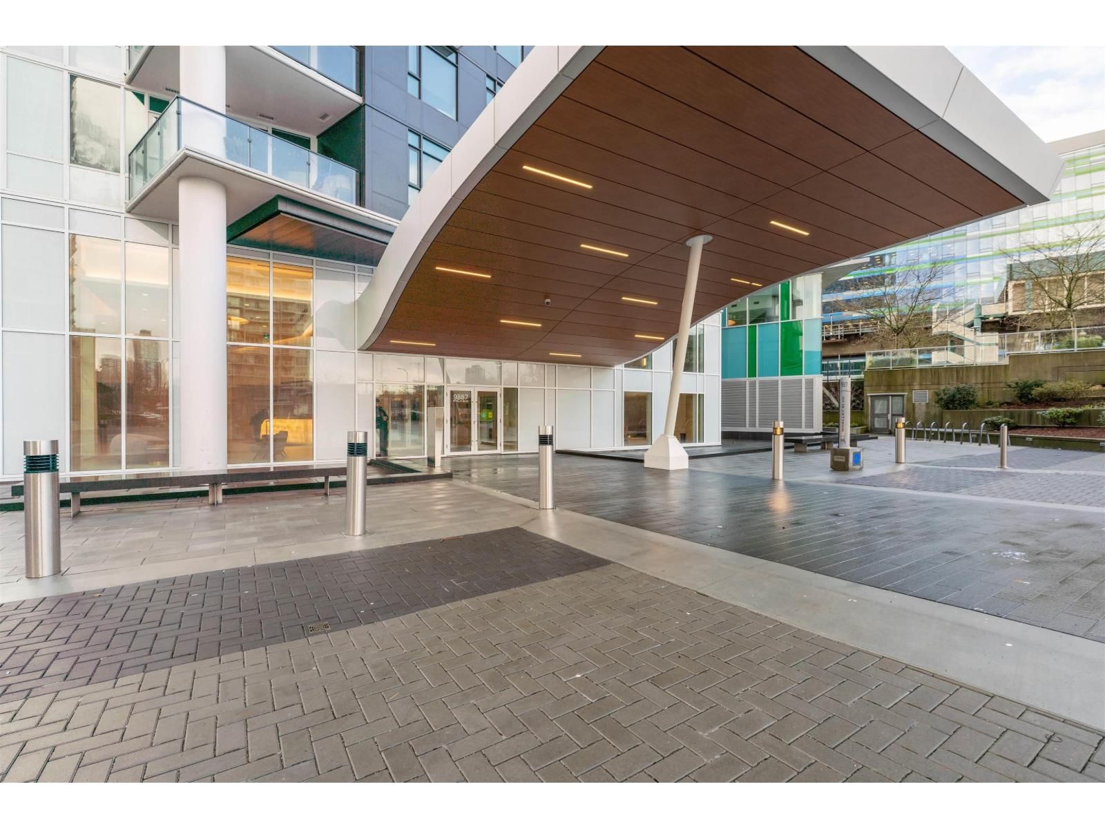 1904 - 9887 WHALLEY BOULEVARD Image 2