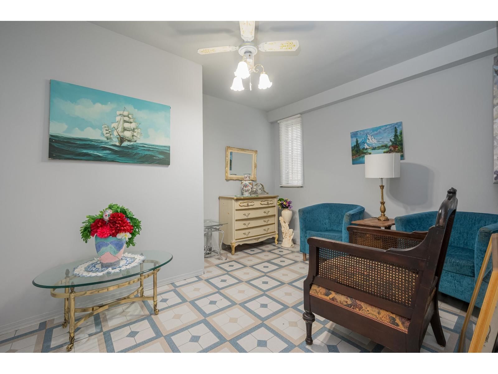 4820 200 STREET Image 10