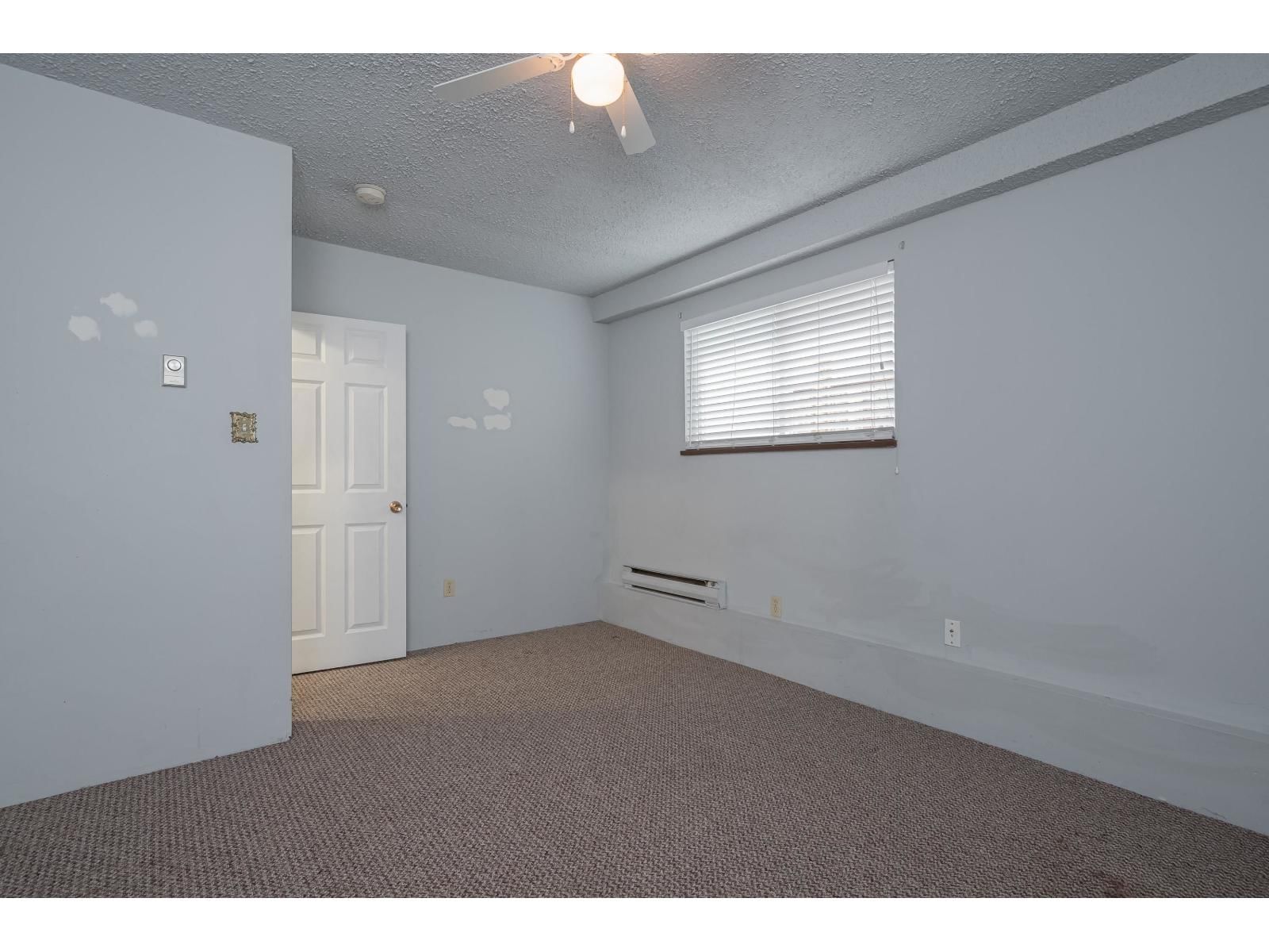 4820 200 STREET Image 29