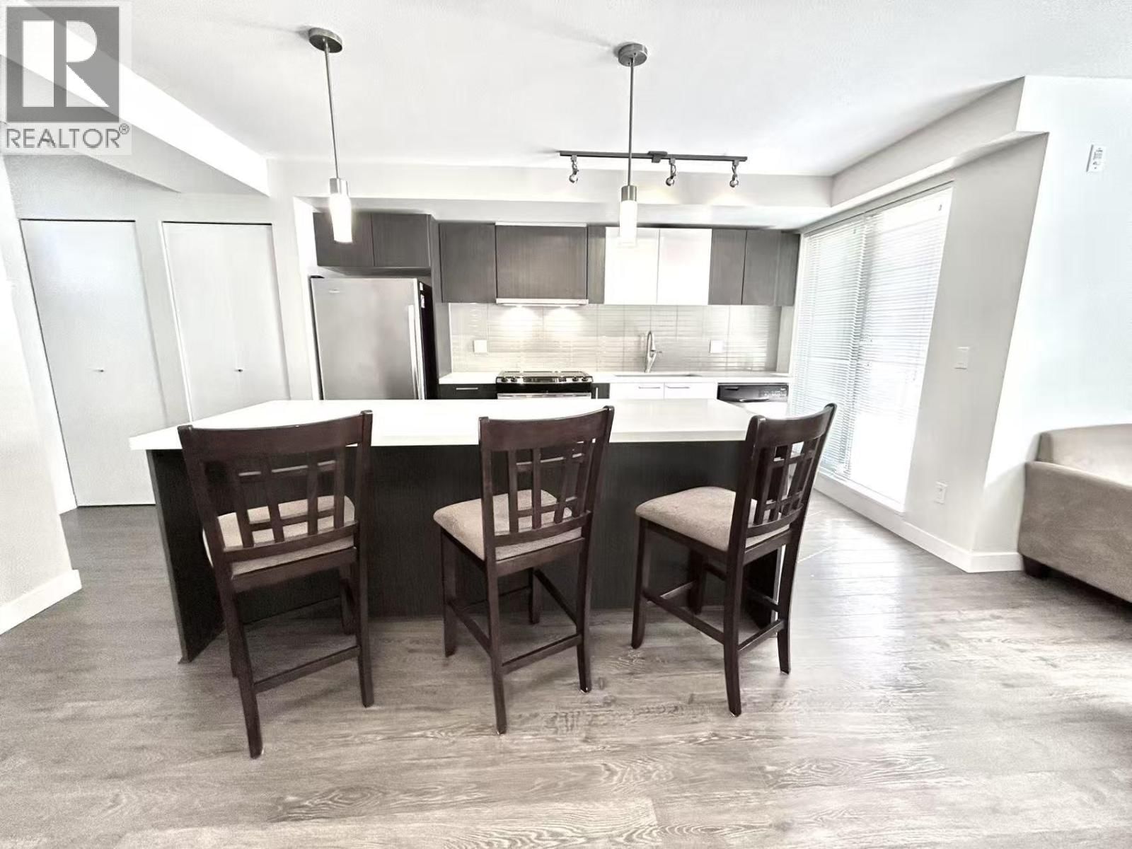 210 - 618 LANGSIDE AVENUE Image 2