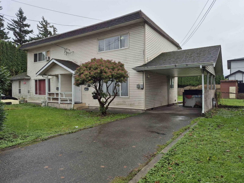 46084 BROOKS Avenue Chilliwack British Columbia, V2P 1B9 - 6 Bedrooms Home For Sale