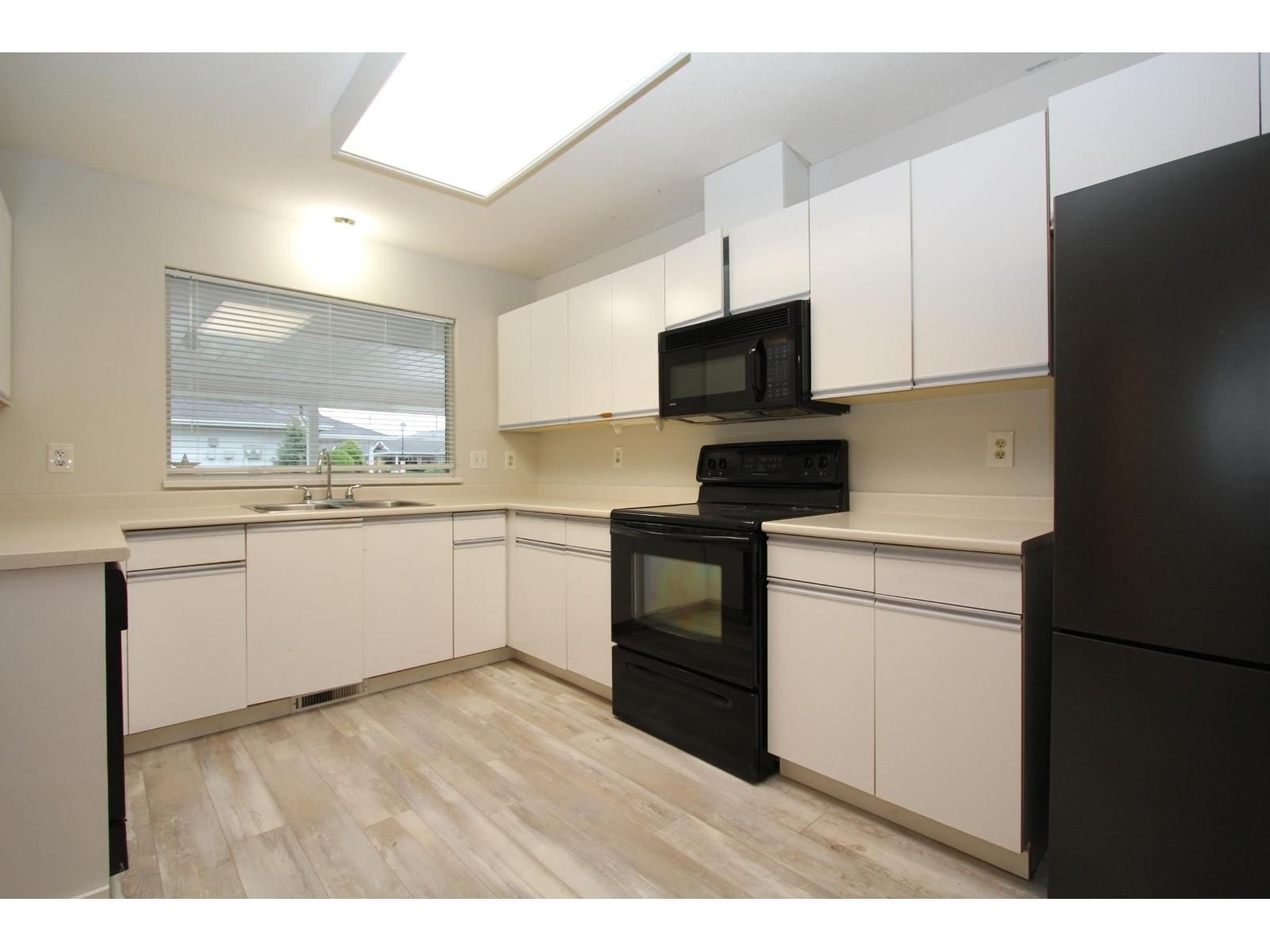 226 - 7610 EVANS ROAD Image 11