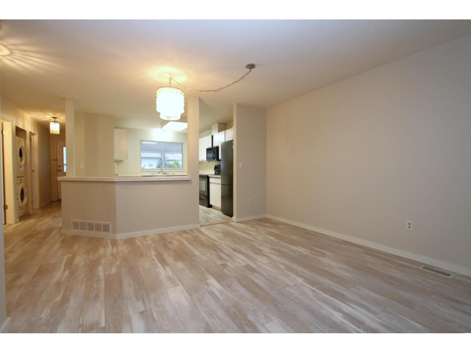 226 - 7610 EVANS ROAD Image 15