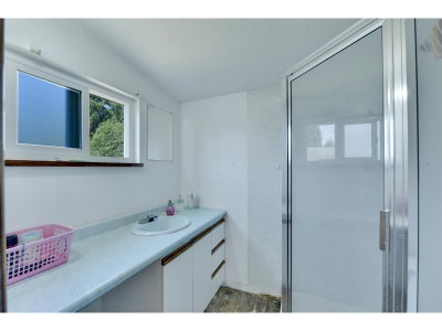 15835 RUSSELL Avenue | White Rock British Columbia | Slide Image Twenty-one