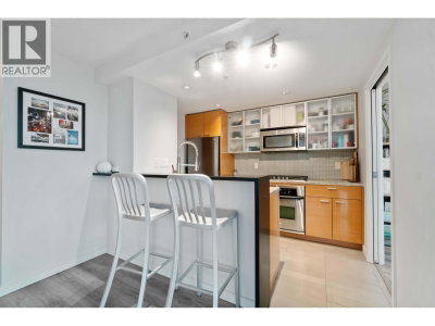 33 SMITHE Street | Vancouver British Columbia | Slide Image Eight