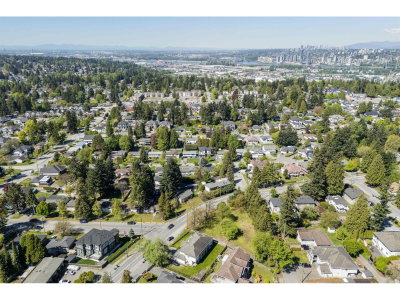 13003 OLD YALE Road | Surrey British Columbia | Slide Image Ten