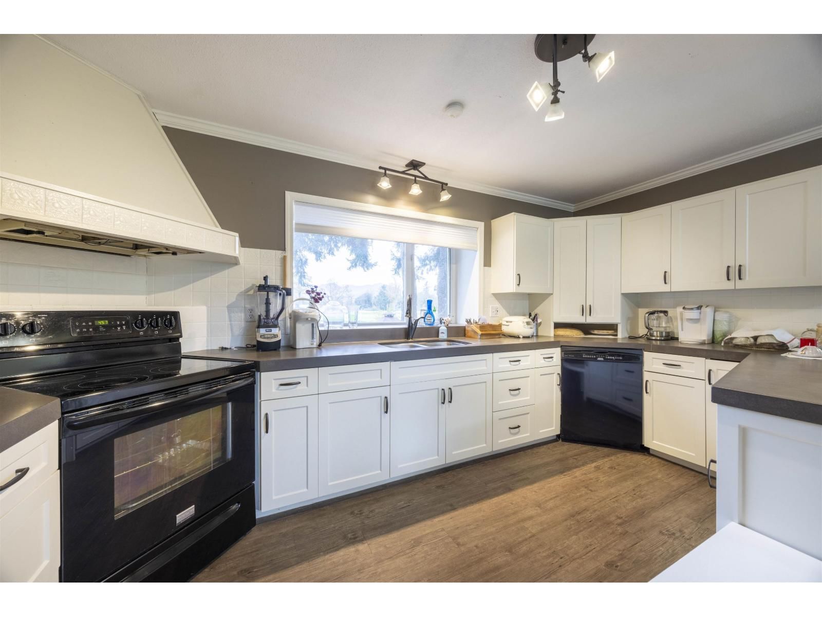 6911 CHILLIWACK RIVER ROAD Image 20