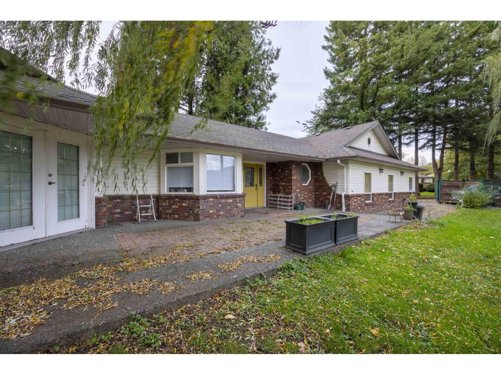 6911 CHILLIWACK RIVER ROAD Image 30