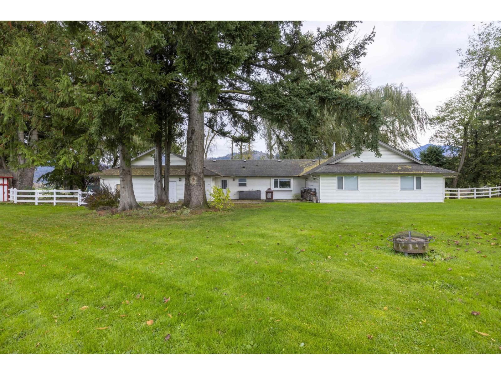 6911 CHILLIWACK RIVER ROAD Image 34