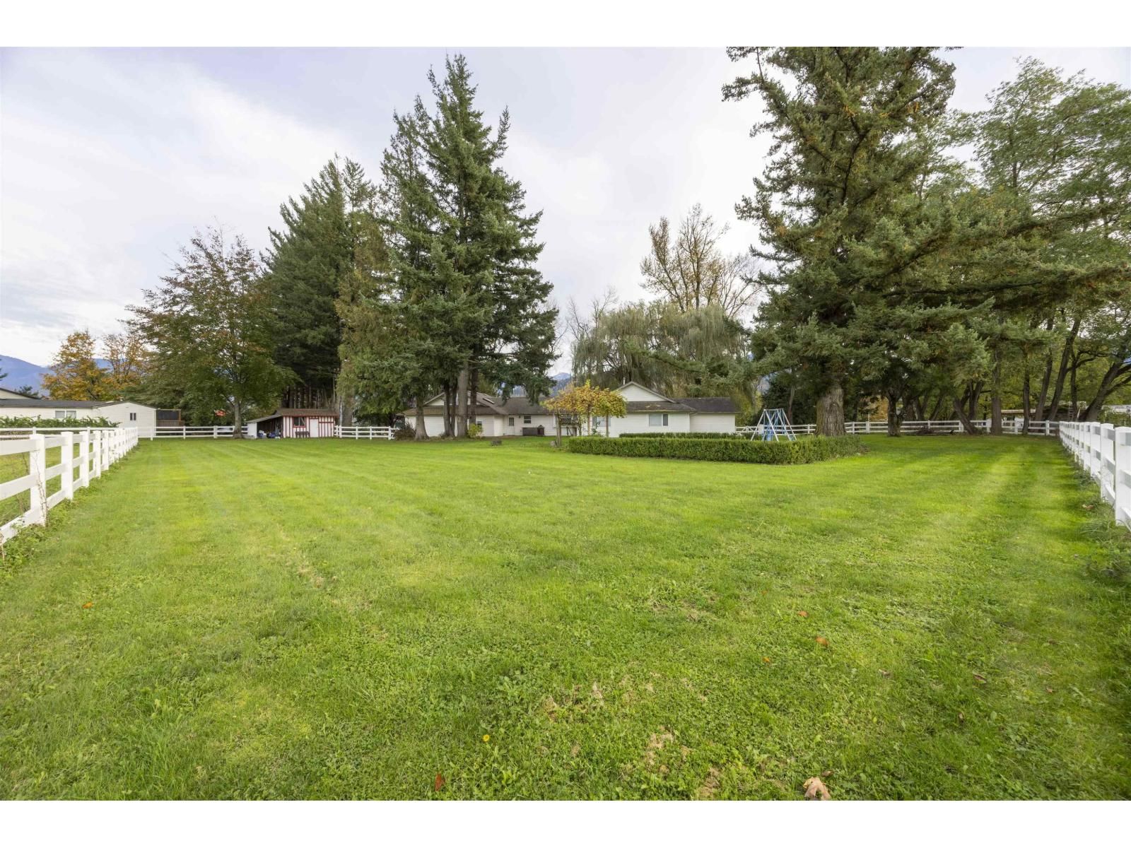 6911 CHILLIWACK RIVER ROAD Image 36