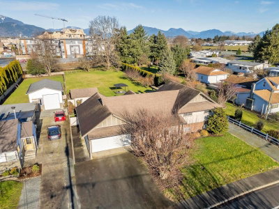 45757 BRITTON Avenue | Chilliwack British Columbia | Slide Image Two