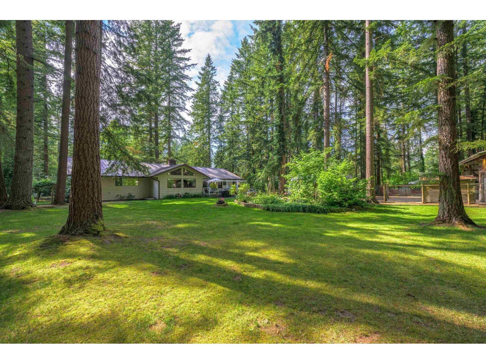 2546 200 Street, Langley, British Columbia V2Z 1X1