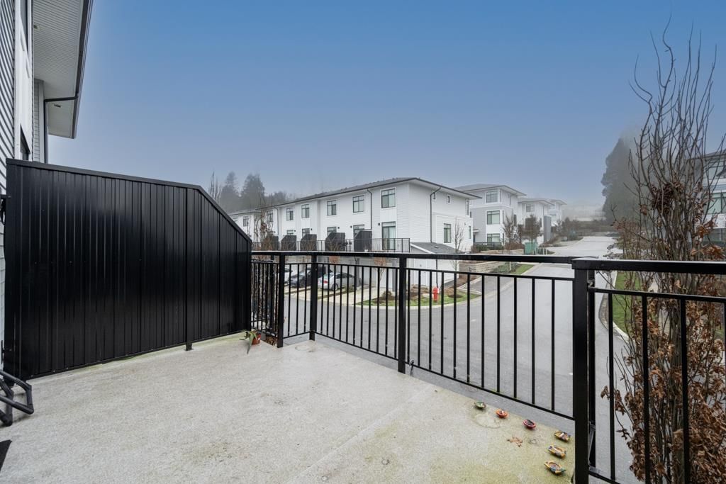 109 - 15235 SITKA DRIVE Image 19