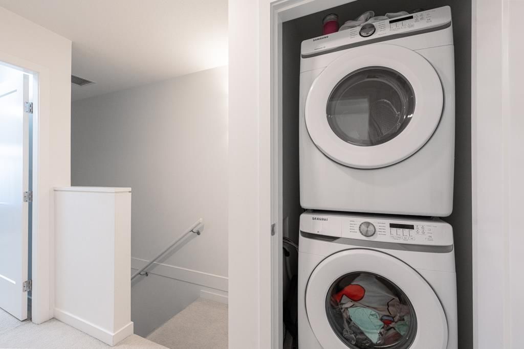 109 - 15235 SITKA DRIVE Image 27