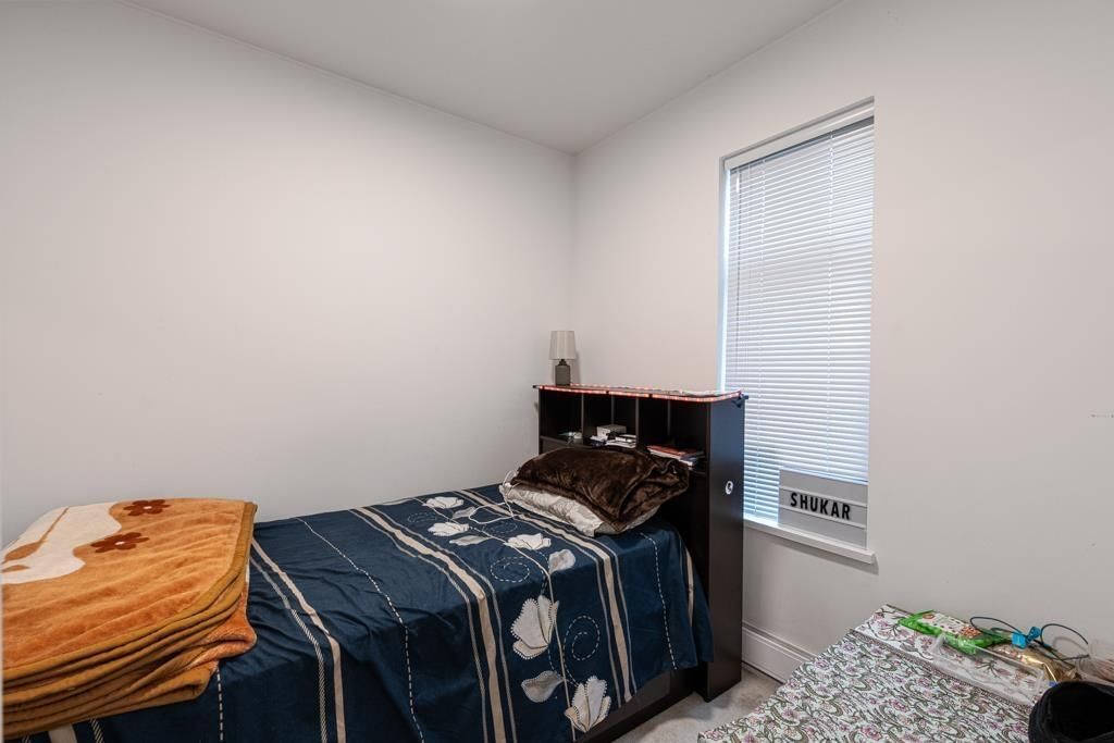 109 - 15235 SITKA DRIVE Image 28