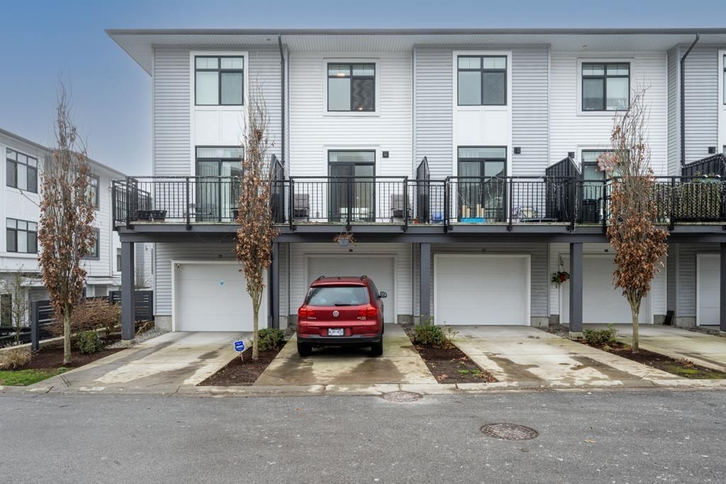 109 - 15235 SITKA DRIVE Image 7