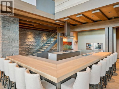 2982 HIGH POINT Drive | Whistler British Columbia | Slide Image Eleven