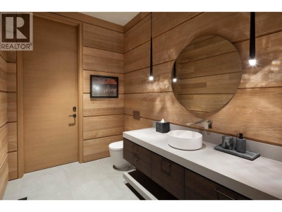 2982 HIGH POINT Drive | Whistler British Columbia | Slide Image Seventeen