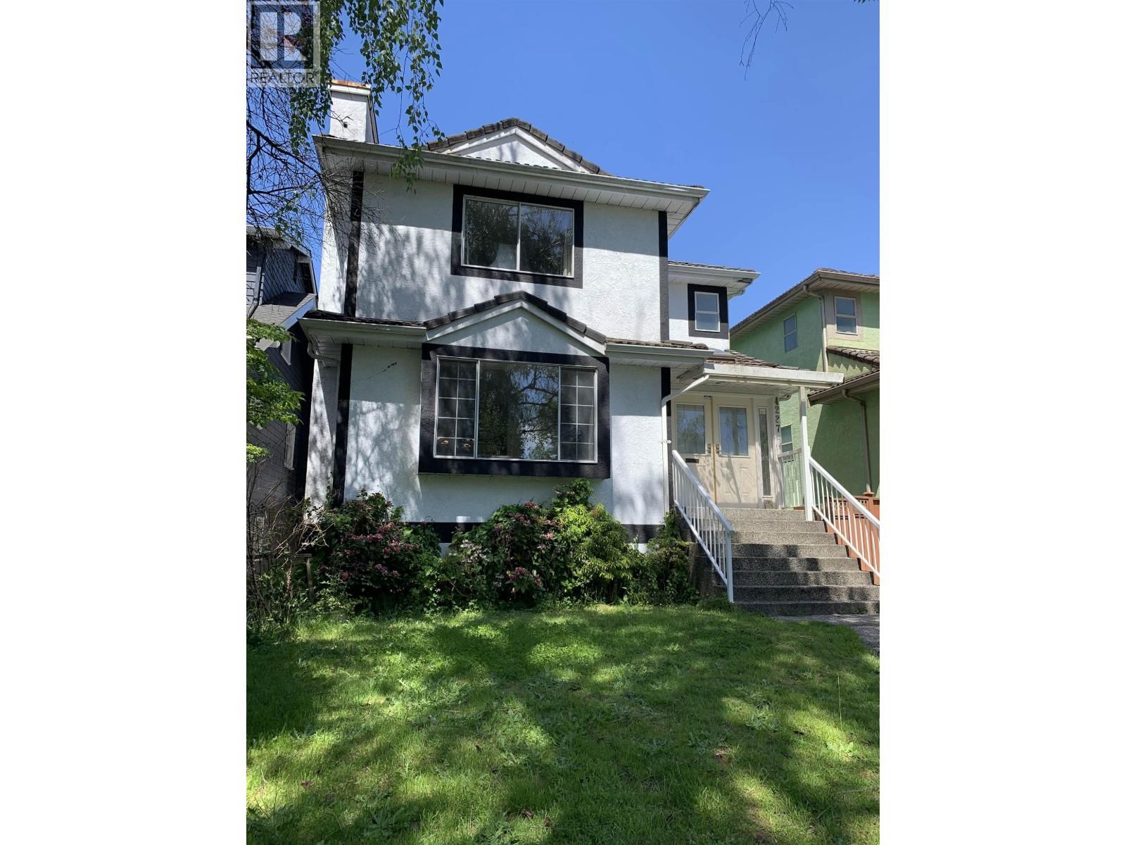 4227 14TH Avenue, Vancouver, British Columbia V6R 2X7