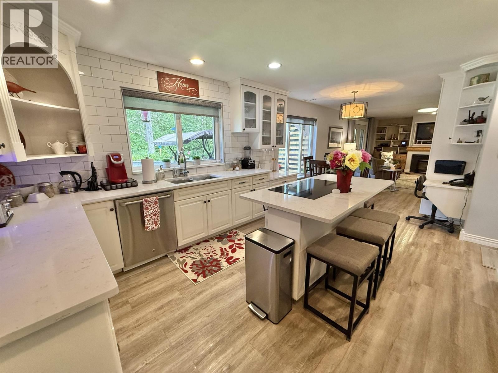 108 LAWLOR DRIVE Image 9