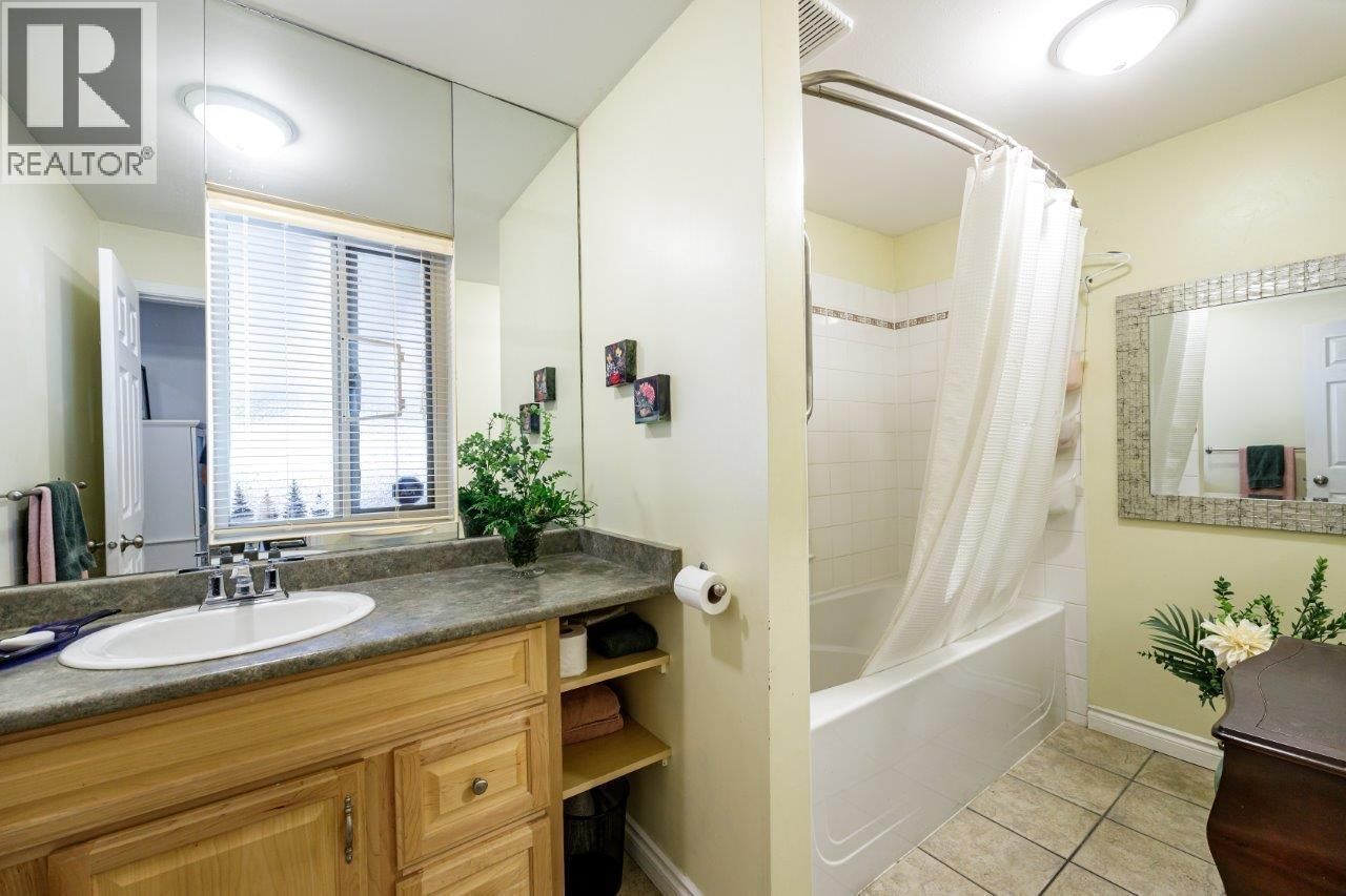 1061 GLADWIN DRIVE Image 16