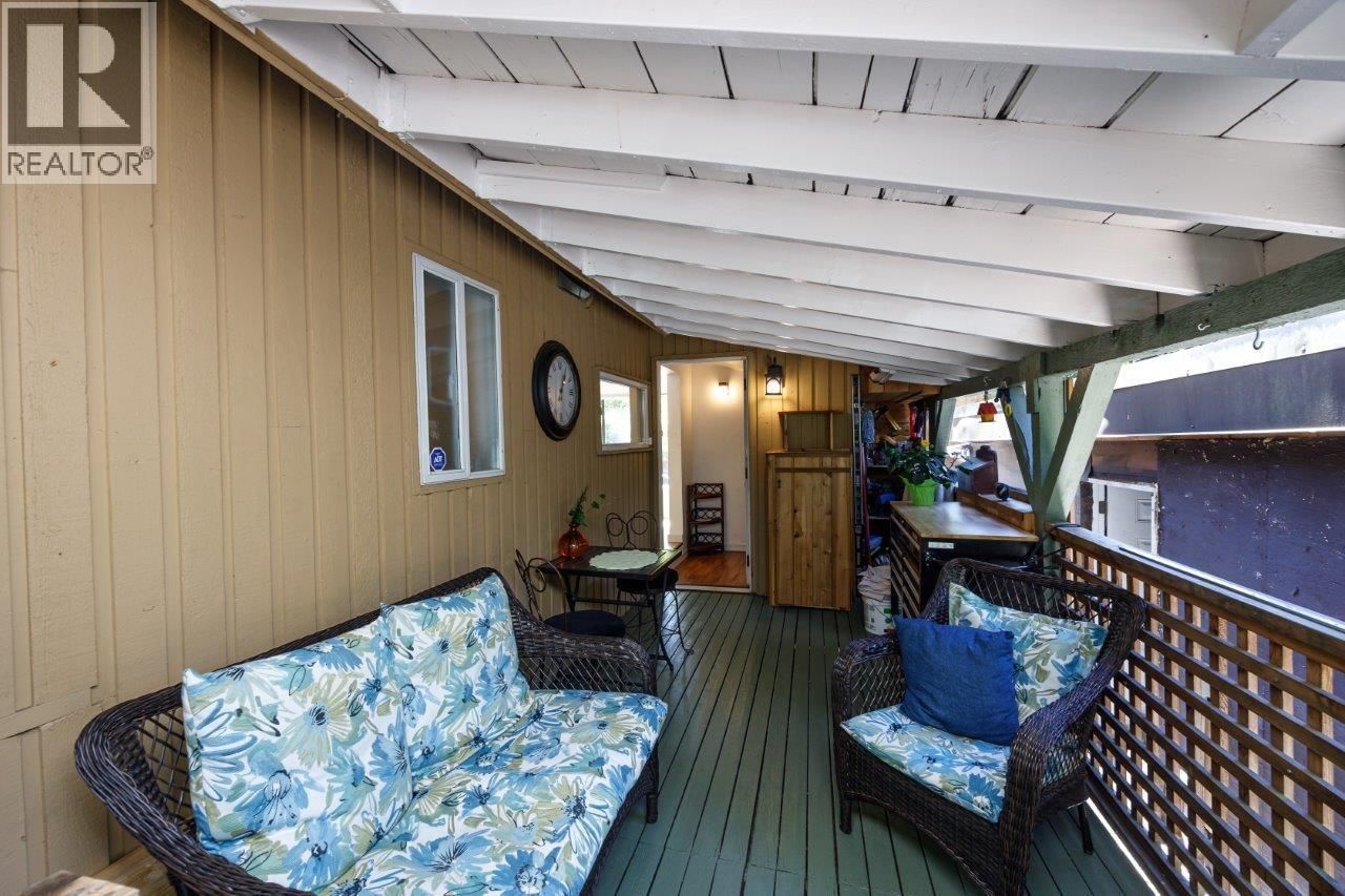 1061 GLADWIN DRIVE Image 33