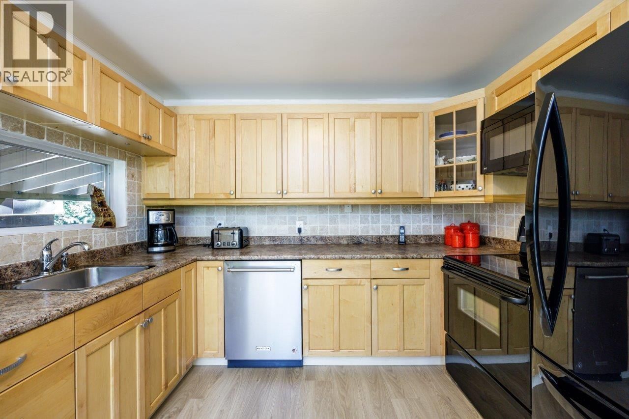 1061 GLADWIN DRIVE Image 5