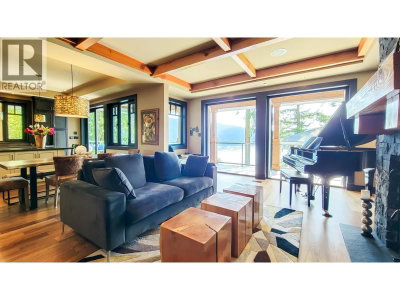5125 INDIAN RIVER Drive | North Vancouver British Columbia | Slide Image Twelve