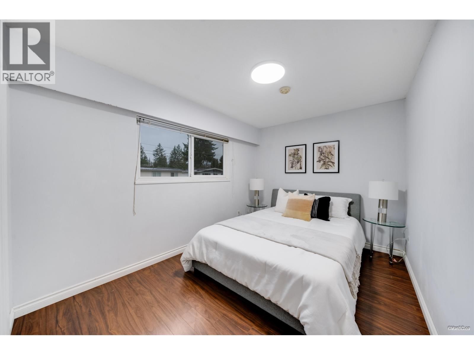 3728 INVERNESS STREET Image 24