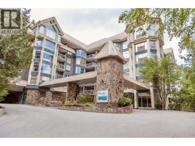 4910 SPEARHEAD Place | Whistler British Columbia | Slide Image Three