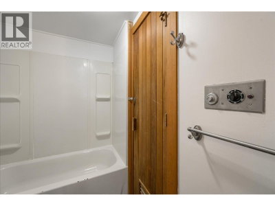 4211 SUNSHINE Place | Whistler British Columbia | Slide Image Eighteen